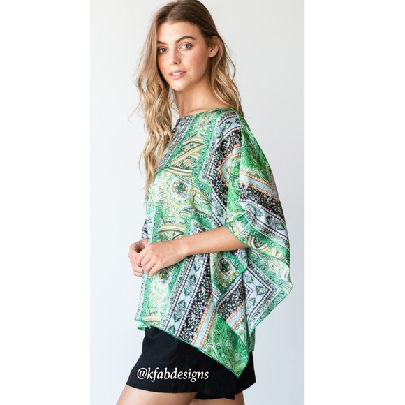 LAST 1! Gorgeous Abstract Print Green Multi Half Sleeve Silky Top! - Picture 4 of 6
